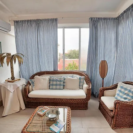 Lemon Apartment *