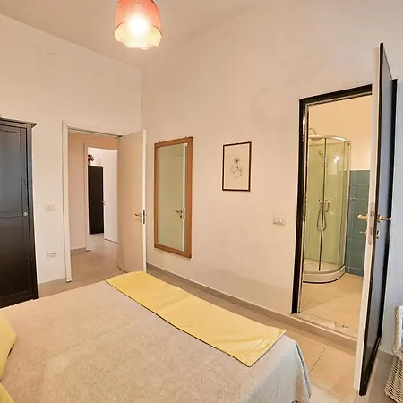Lemon Apartment *